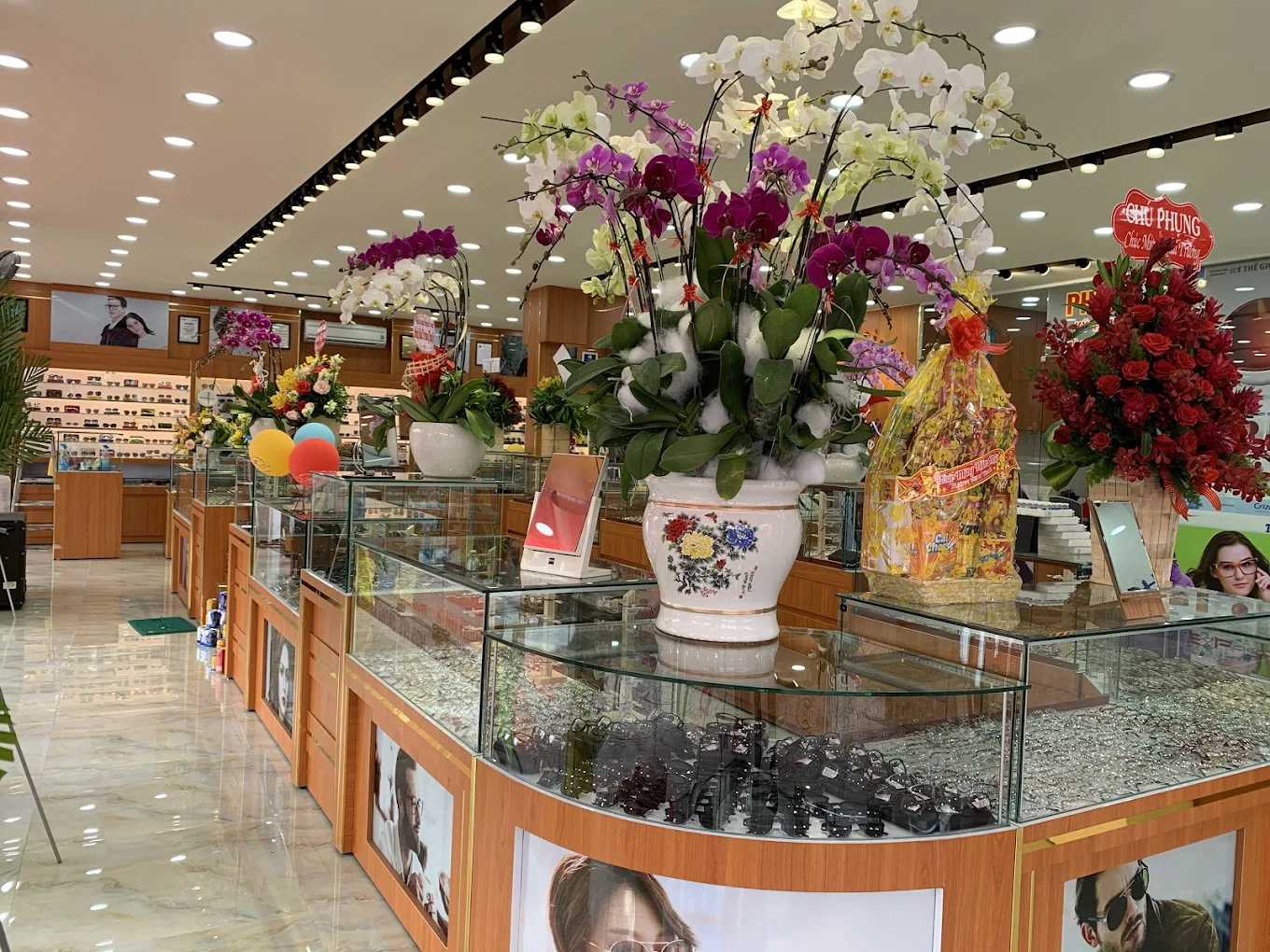 Hình đại diện cửa hàng mắt kính